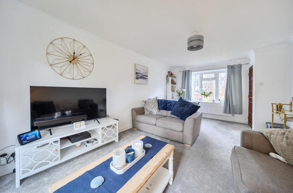 Pendragon Way, Camberley, Surrey, GU15 photo 4