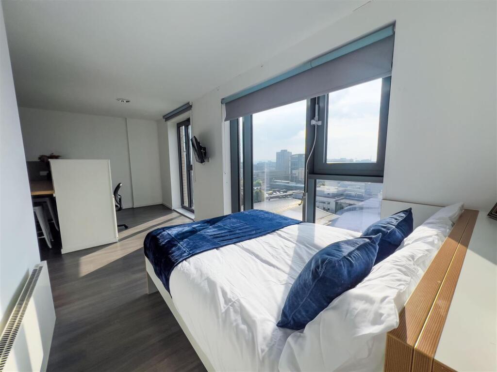 Apartment in Glasgow - View 4
