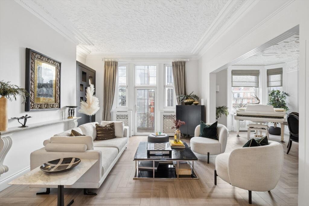 Main image of property: Wellington Court, 116 Knightsbridge, London SW1X