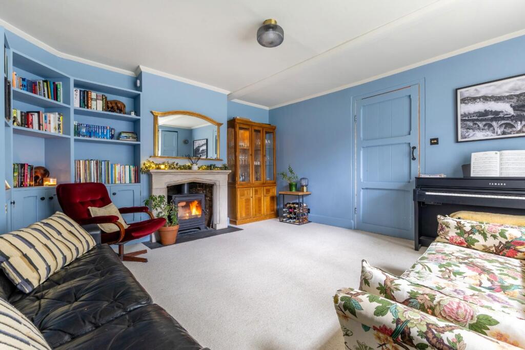 House in Salisbury - View 5