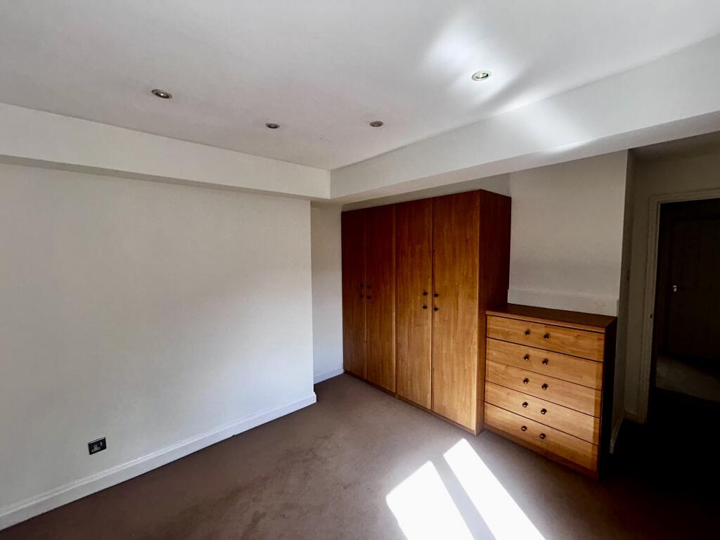 House in Hungerford, Chilton Foliat - More