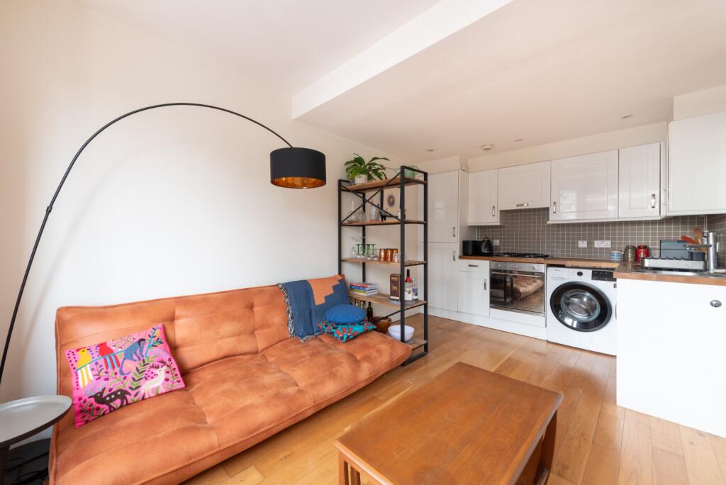 Mount Pleasant Lane, London, E5 9EN photo 4