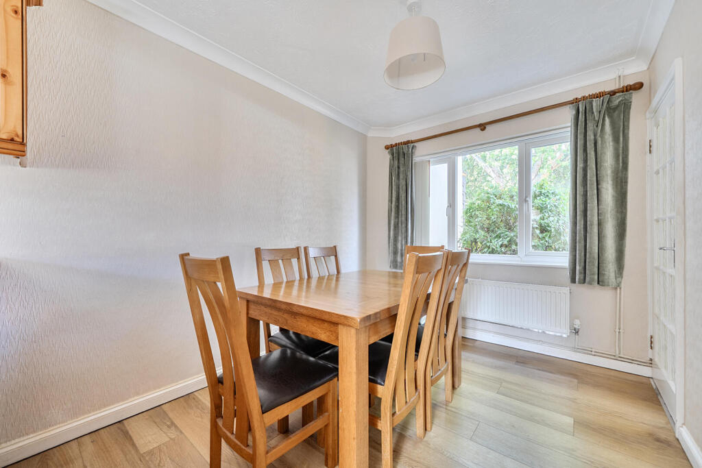 House in Taunton - View 5