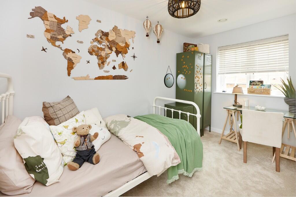 House in Basingstoke and Deane, Vyne Park, Popley - More