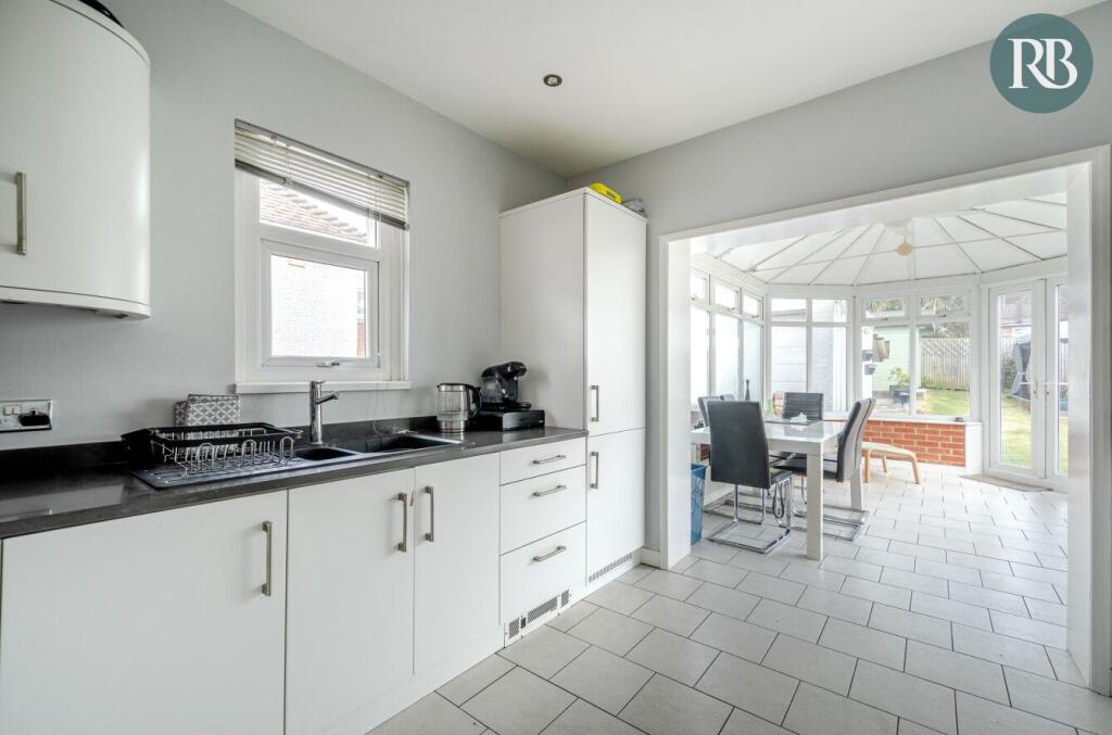 Overhill, Southwick, Brighton, BN42 4WN photo 3