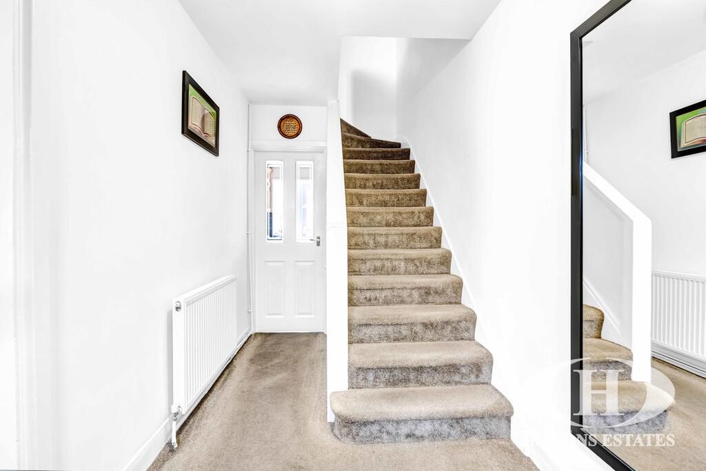 House in Twickenham - View 4