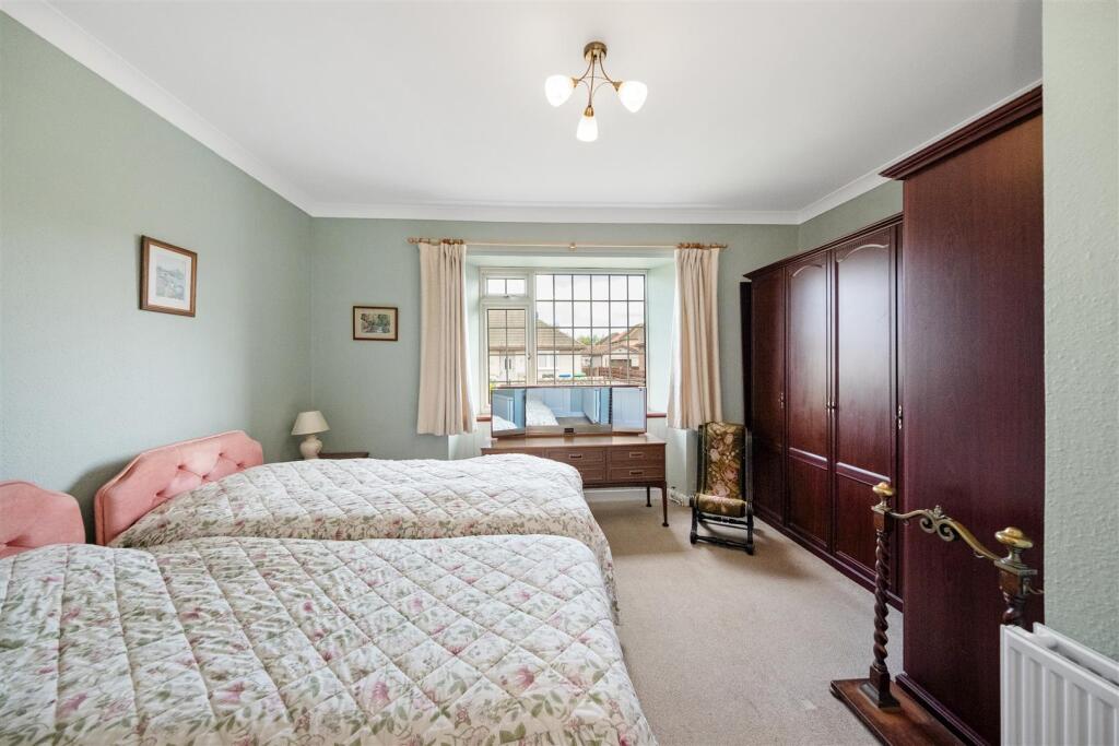 House in Kirkcaldy, Fife - More