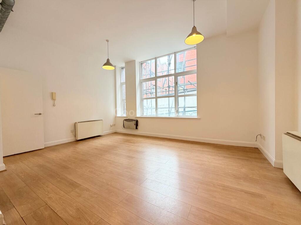 Apartment in Manchester, Greater Manchester - View 2