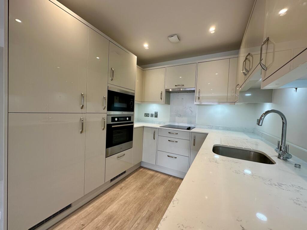 Main image of property: 28 Esprit, High Street North, Poole