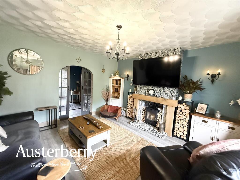 House in Stoke-on-Trent - View 3
