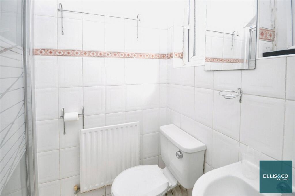 Apartment in London, North Finchley - View 5