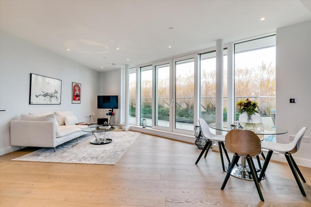 Main image of property: Altissima House, Queenstown Road, Battersea, SW11