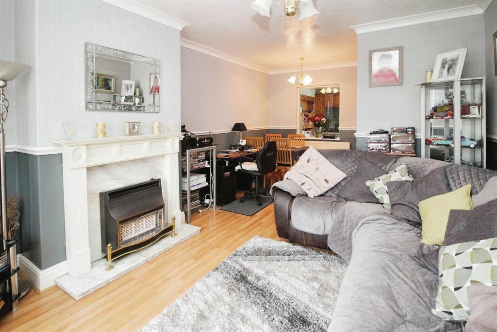 House in Bradford - View 3