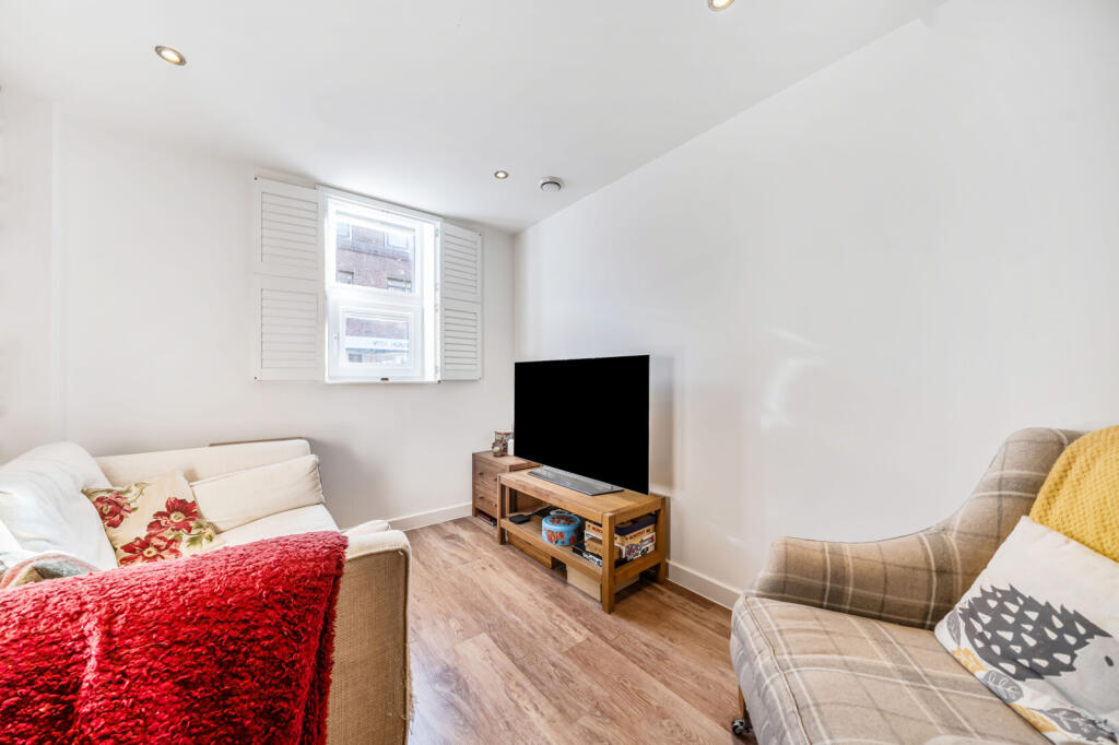 Apartment in Reading - More