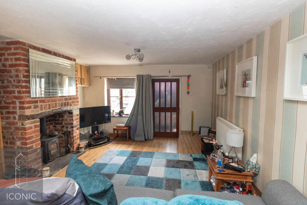 House in Broadland - More