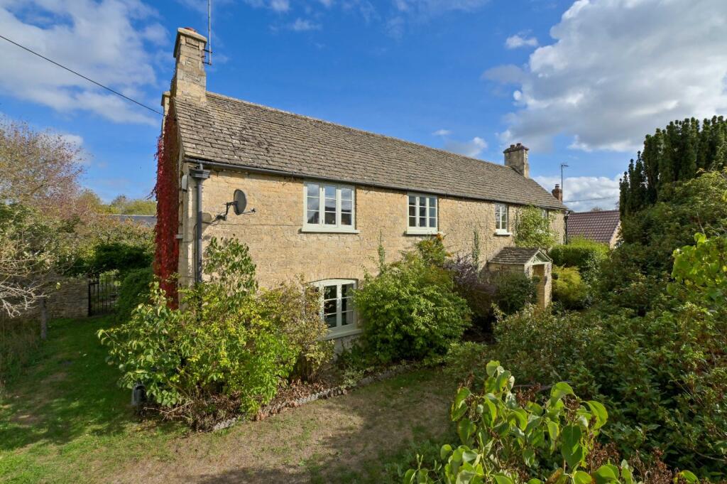 Main image of property: Alchester Road, Chesterton, Bicester, Oxfordshire, OX26