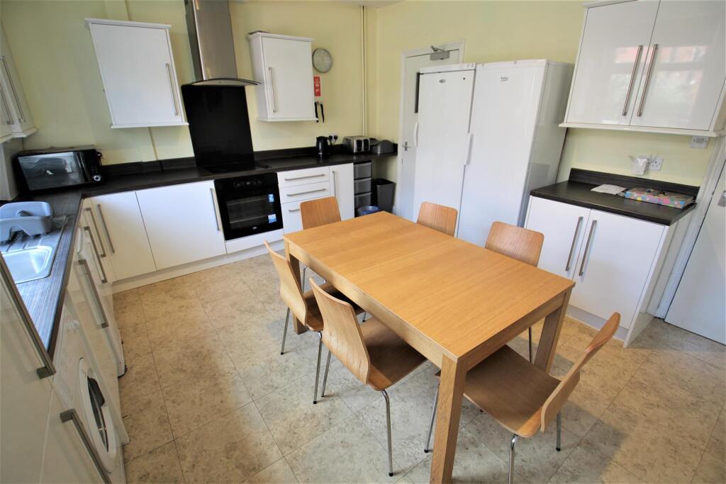 House in Leeds, Burley - View 3