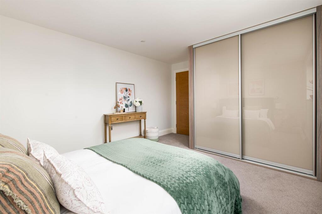 Apartment in Trowbridge - View 6