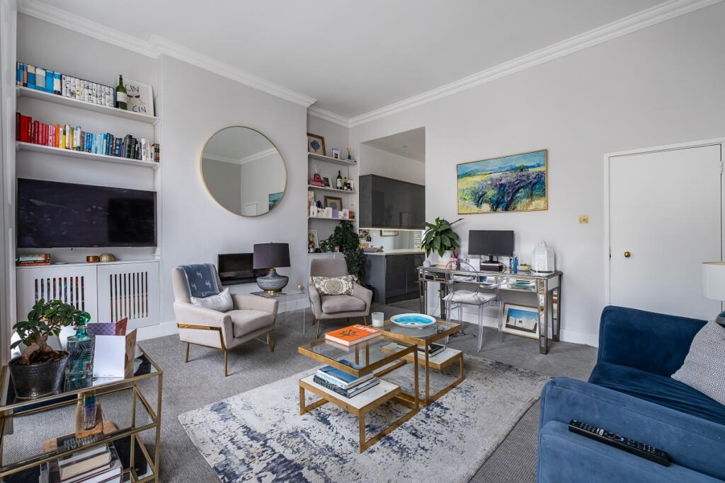 Apartment in London - More