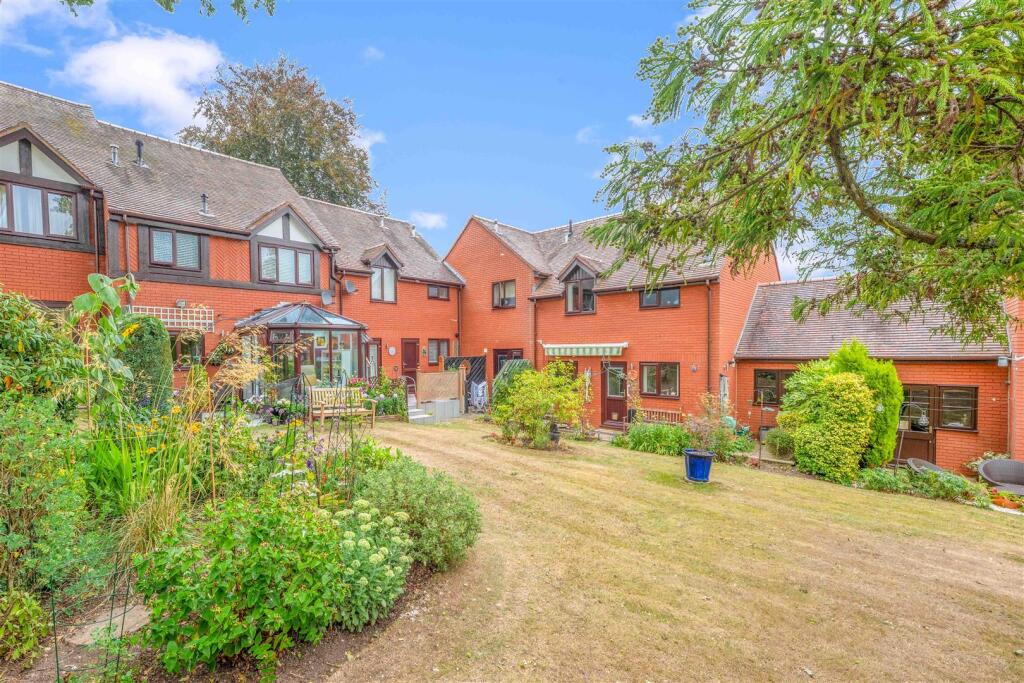 Additional image 16 of Yew Tree Gardens, Henley-In-Arden