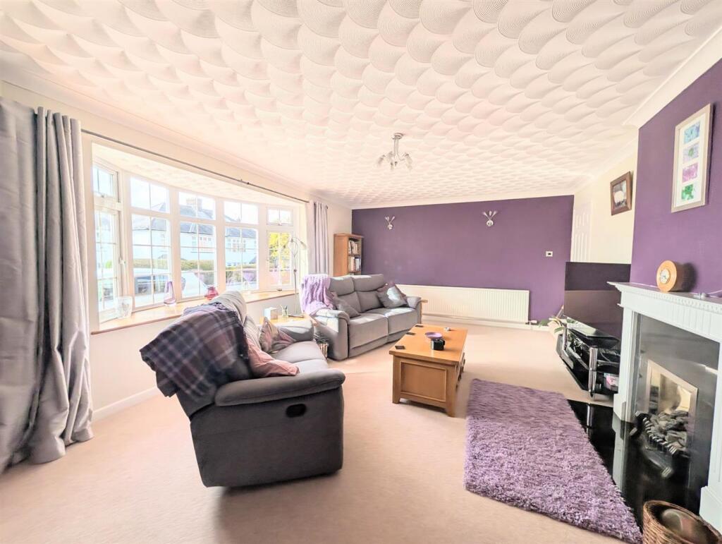 Weavills Road, Bishopstoke, Eastleigh photo 4