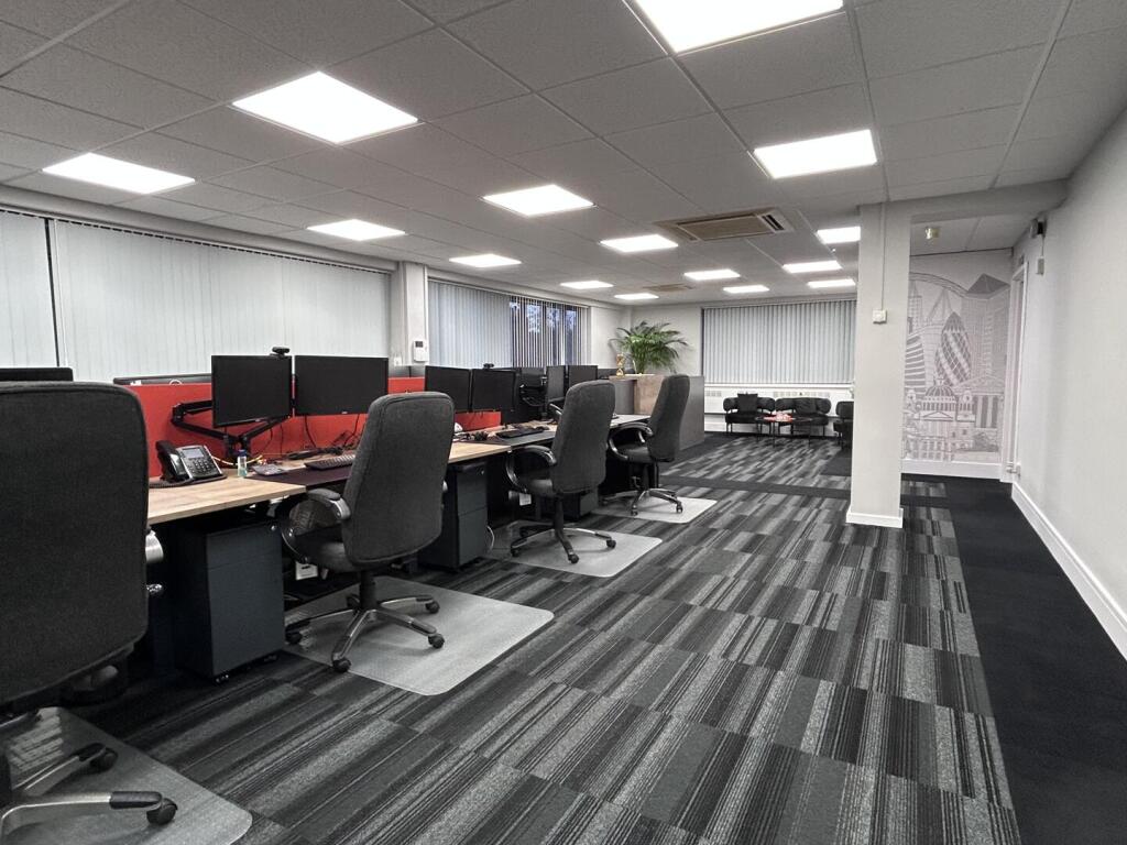Main image of property: High Road, London, N12