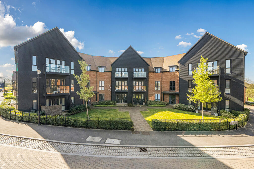 Main image of property: Barnsletts, Rotherfield Greys, Henley-on-Thames, Oxfordshire, RG9