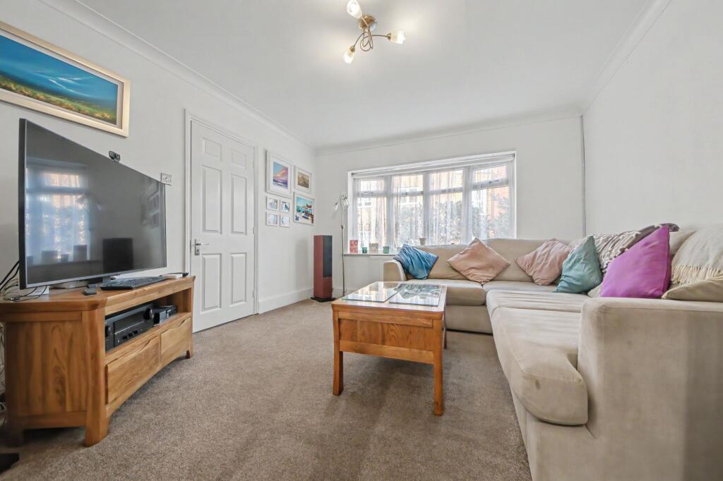 House in Southampton, Waterside Park, Botany Bay - View 2