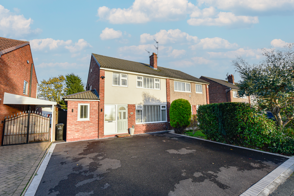 Main image of property: Birchdale Avenue, Heald Green