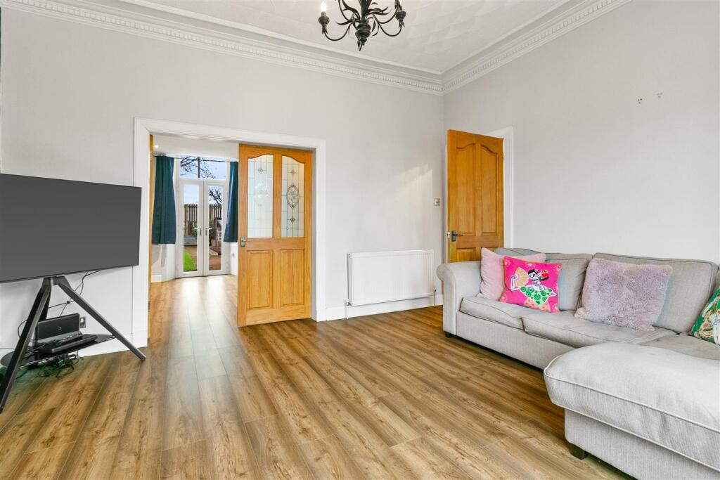 House in Dumbarton, Silverton - View 5