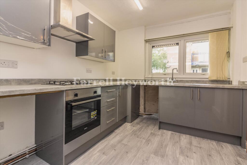 Whitby Avenue, Ingol, Preston photo 4