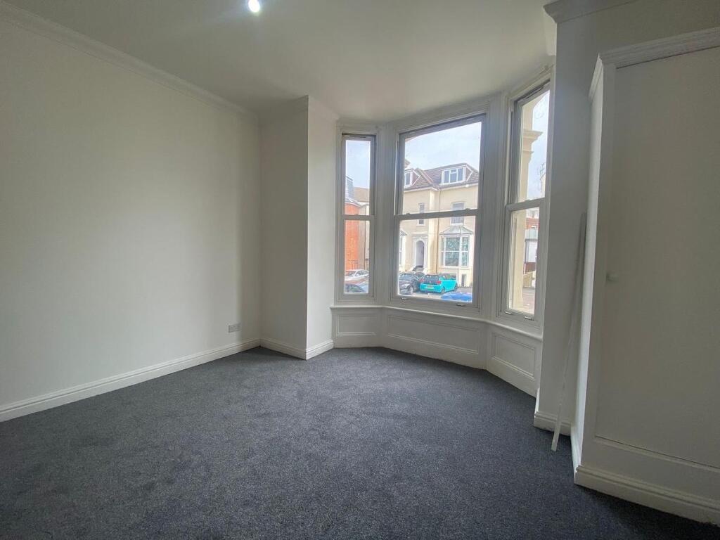 Apartment in Portsmouth - View 4