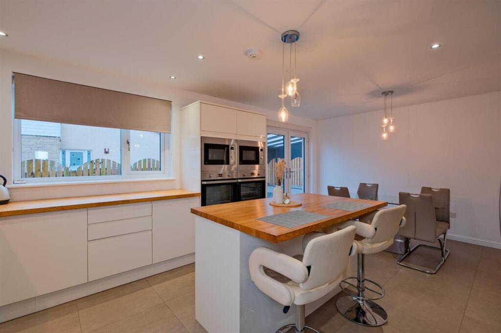 House in Blantyre, Wheatlands, High Blantyre - View 5