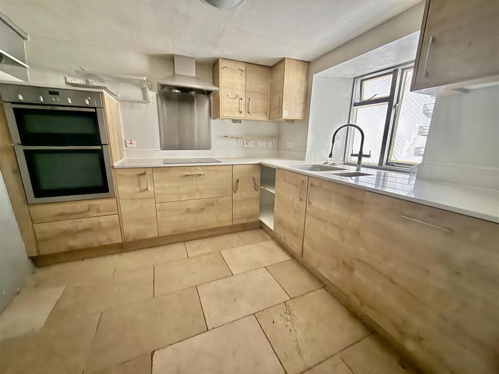 House in Bath - View 5