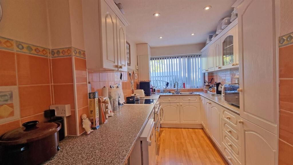 House in Birmingham, West Midlands - View 4