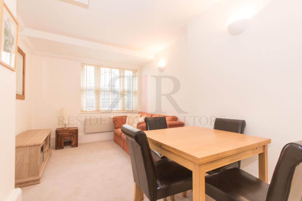 Apartment in London - View 5