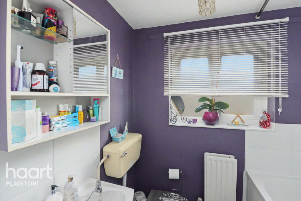 Apartment in London, Canning Town - View 5