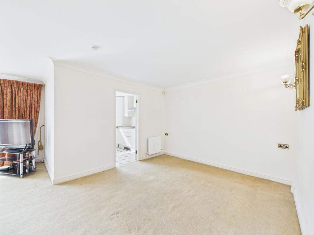 Apartment in Liverpool - View 5