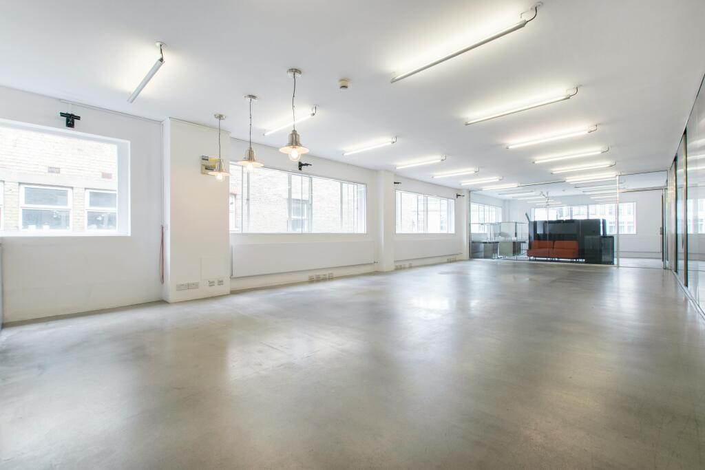 55 Curtain Road, EC2 picture No. 11