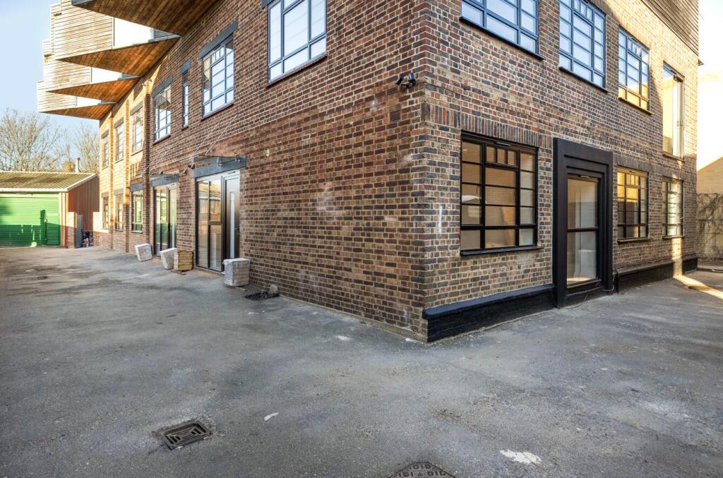 Talent Factory Apartments, Barmeston Road, London, SE6 3BH photo 4
