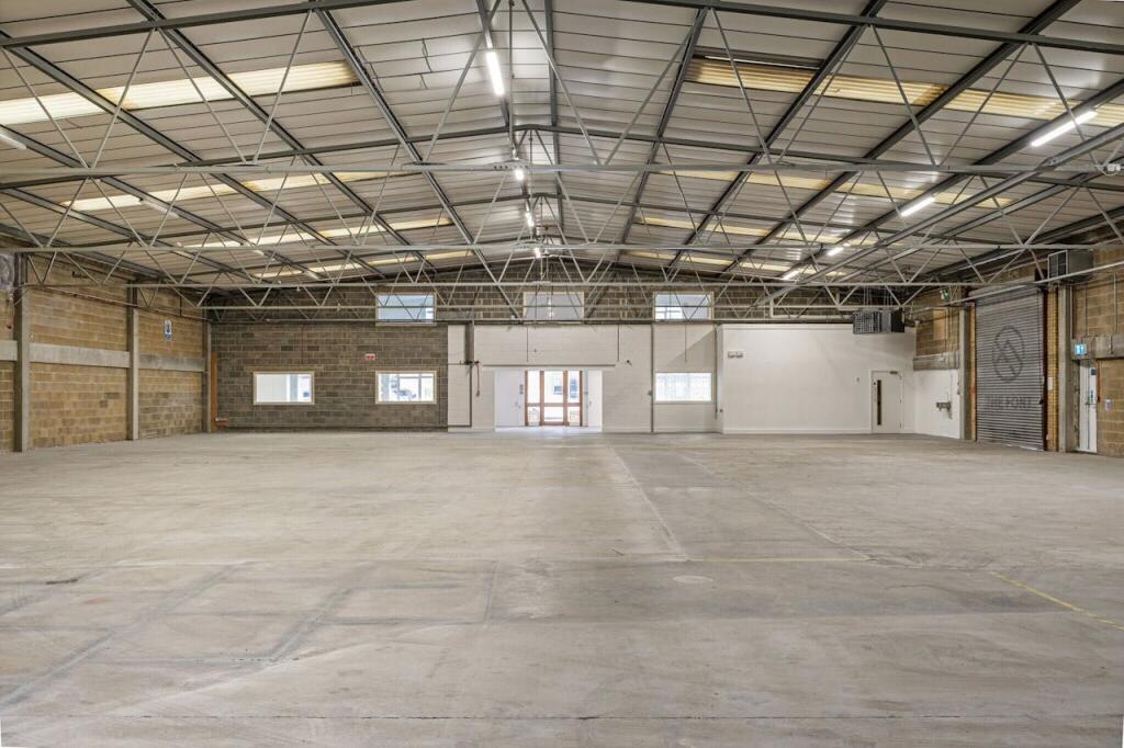 interior 2.jpg