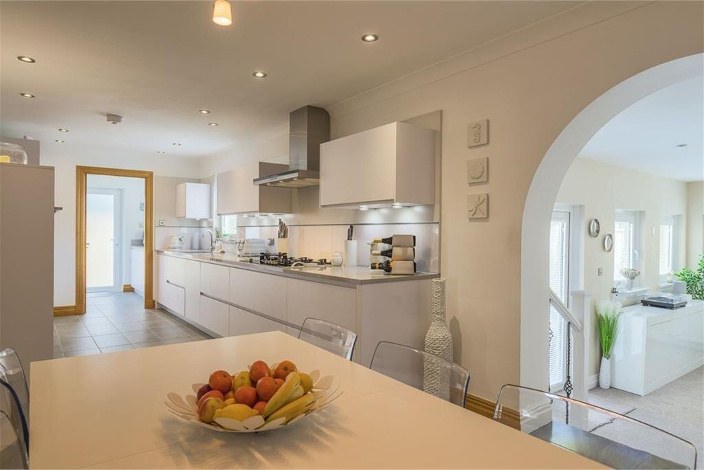 1 Hebrides Grove, Inverkip, Greenock, PA16 0BQ photo 4