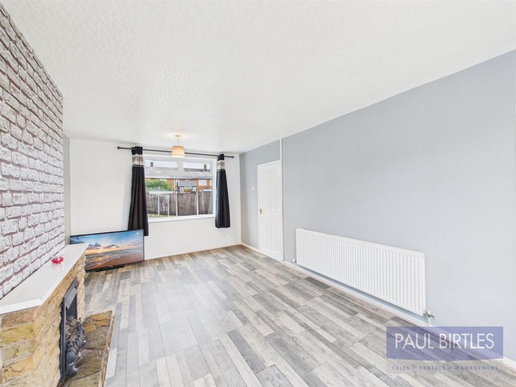 Wood Lane, Partington, Trafford, M31 4HS photo 4