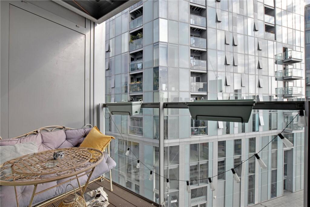 Apartment in London, Royal Borough of Greenwich - View 4