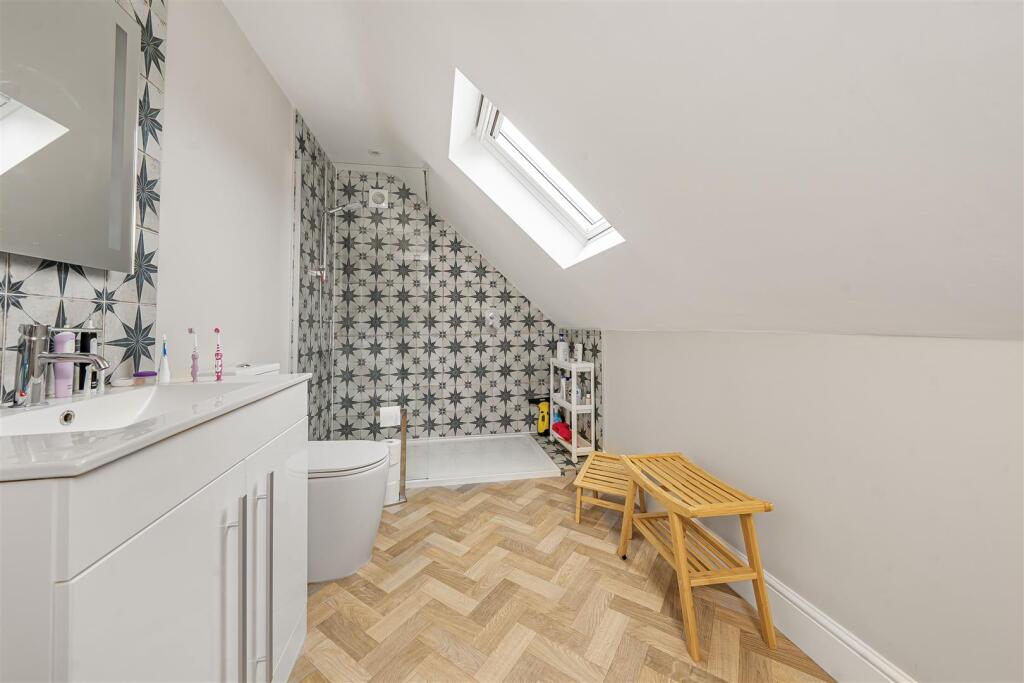 Additional image 13 of Oakwood Road, Bricket Wood, St. Albans