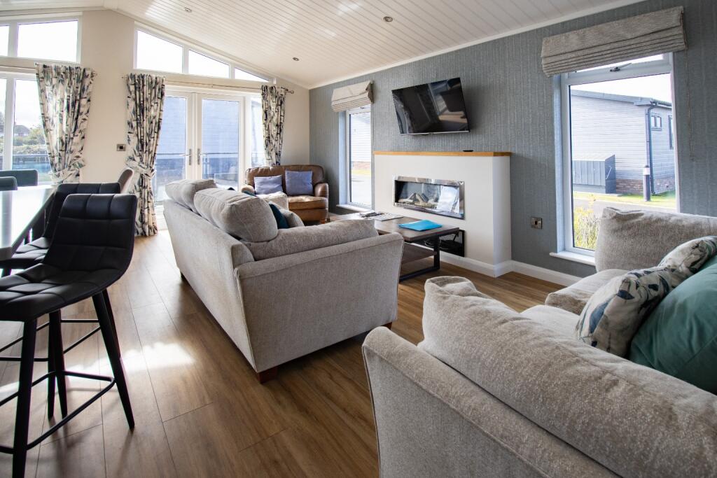 Creake Road, Burnham Market, King's Lynn, Norfolk, PE31 photo 3