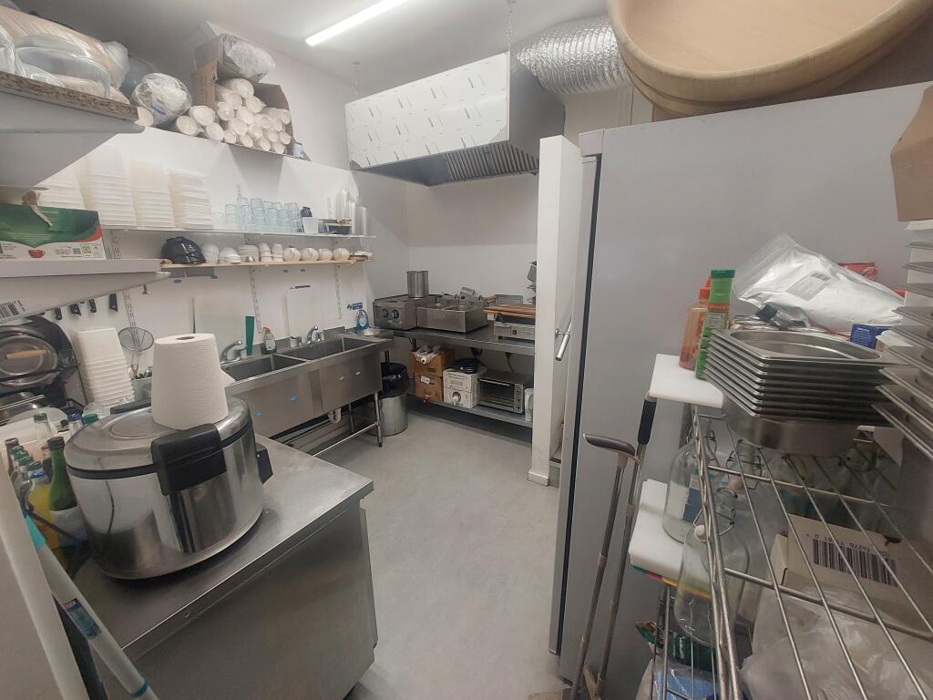 Fitted Kitchen