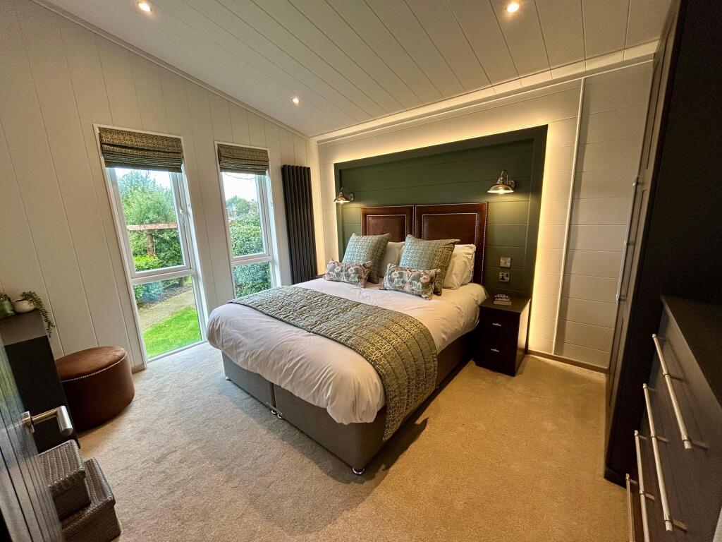 Apartment in Truro - View 5
