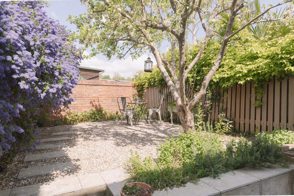House in London - View 5