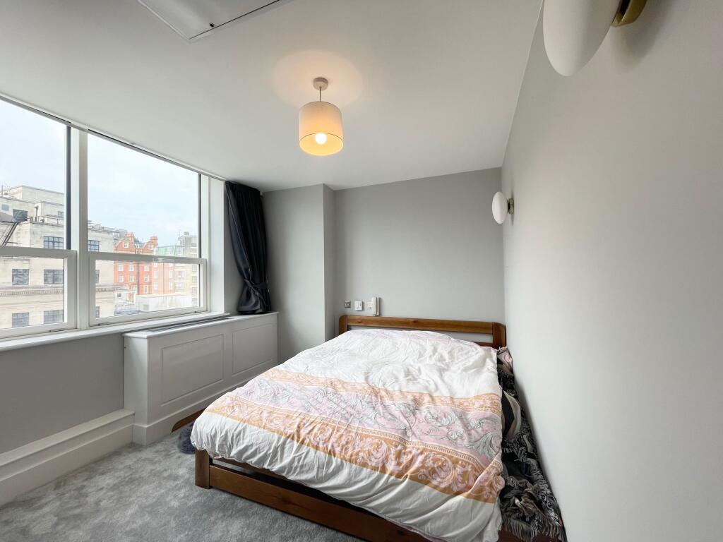 Apartment in London, City of Westminster - More
